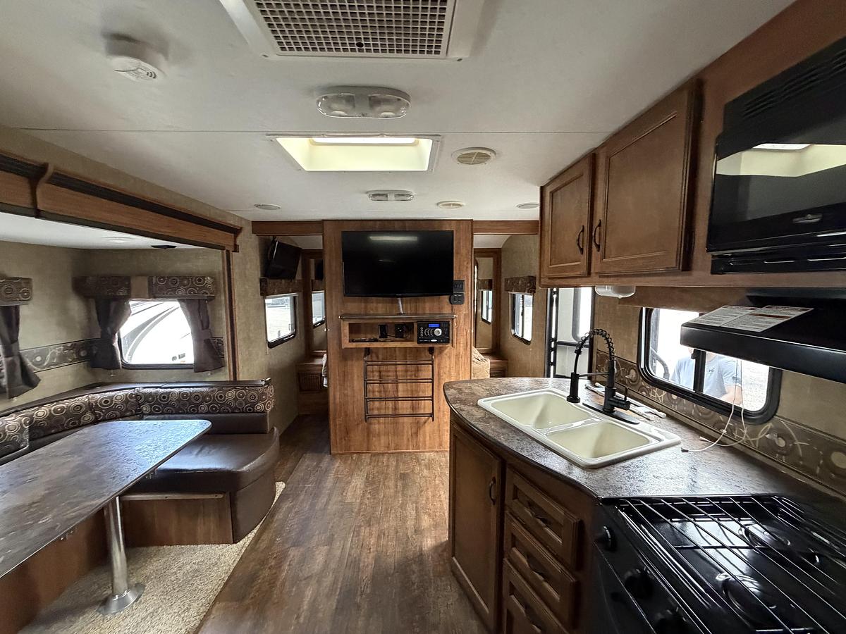 Used 2015 KZ RV Spree 250BHS