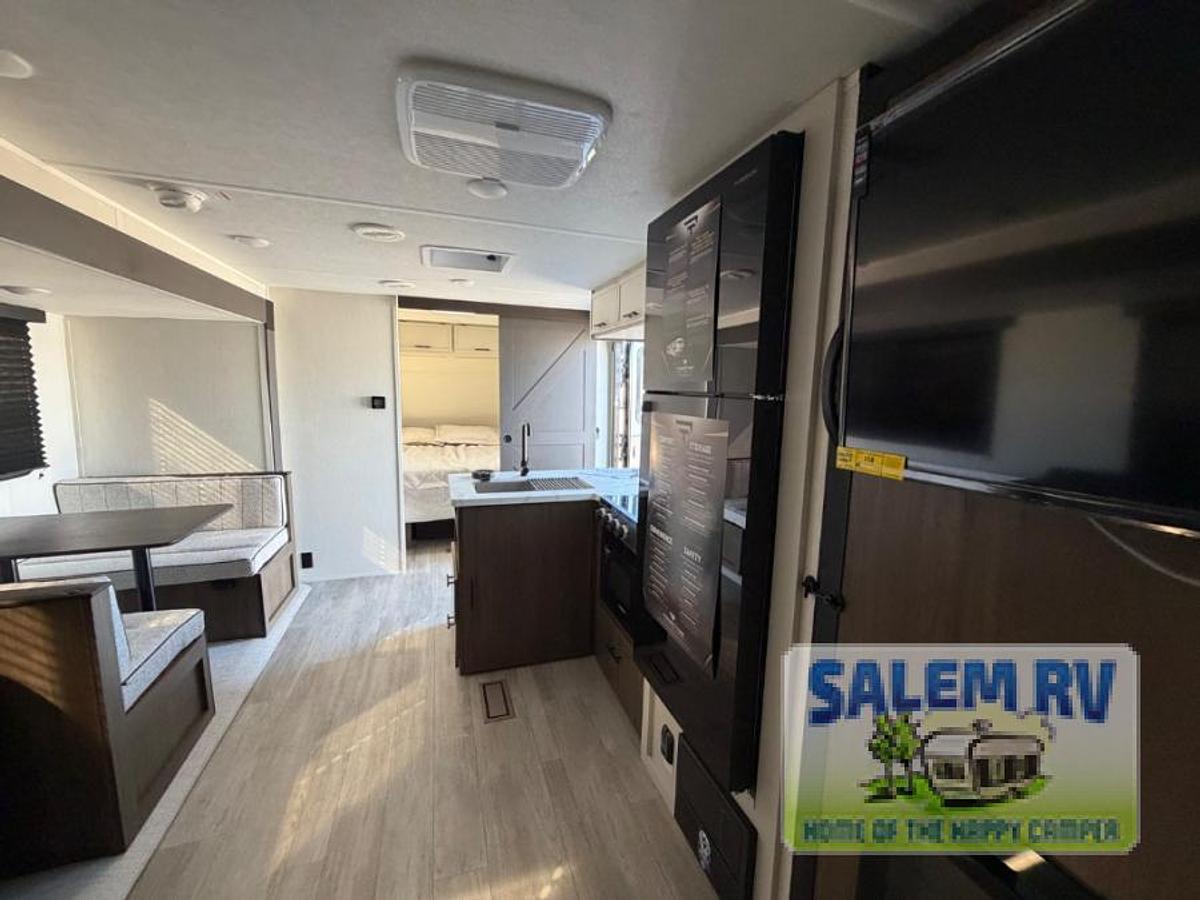 New 2026 Prime Time RV Avenger 25RBS