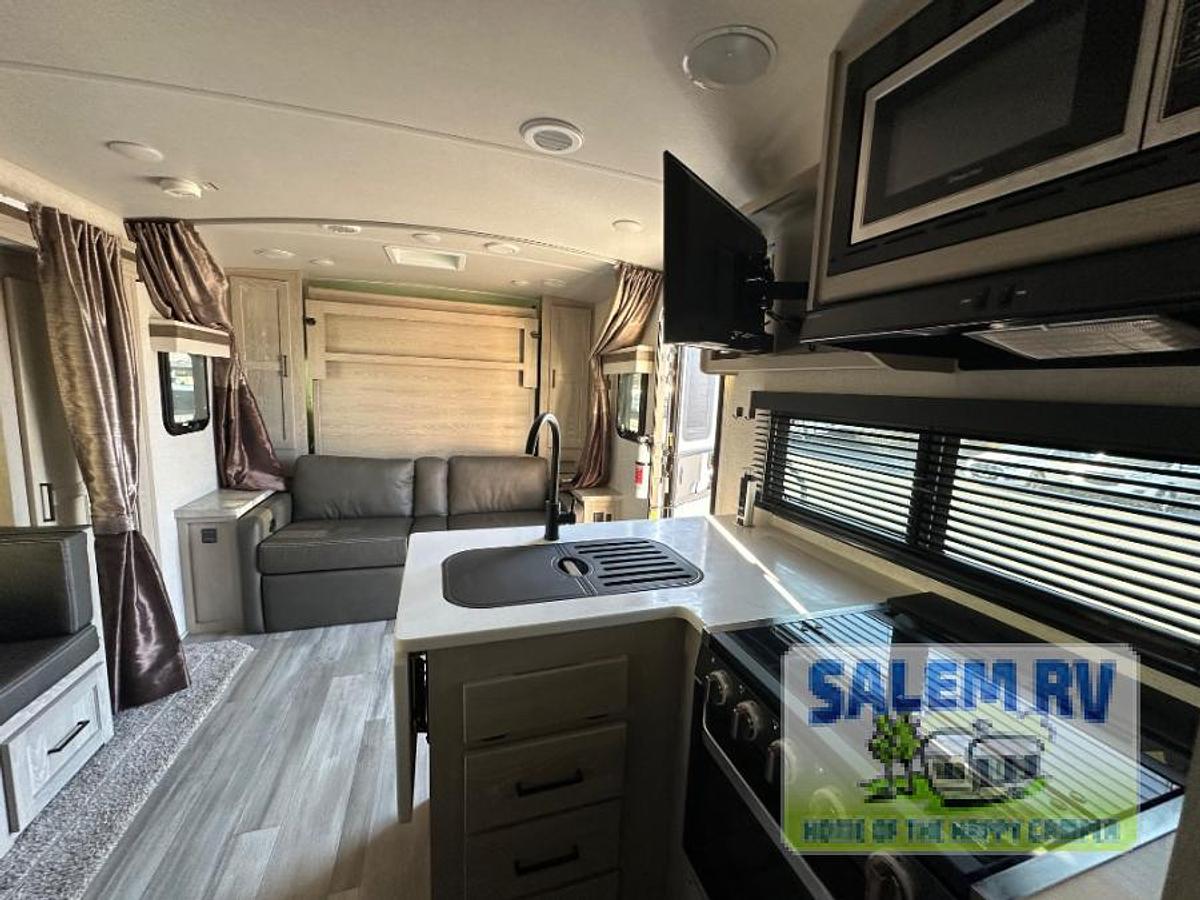 Used Used 2022 Forest River RV Rockwood Mini Lite 2509S