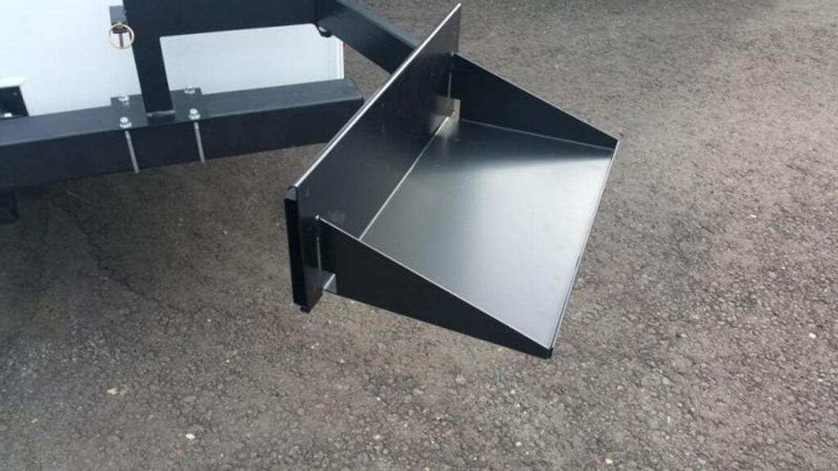 Bumper Grill Table
