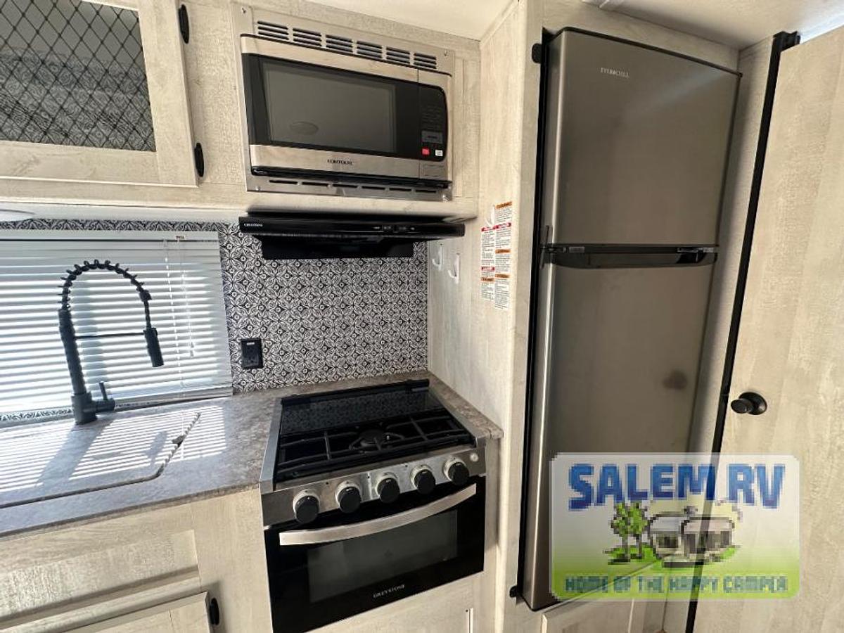 Used Used 2022 Shasta RVs Shasta 18BH
