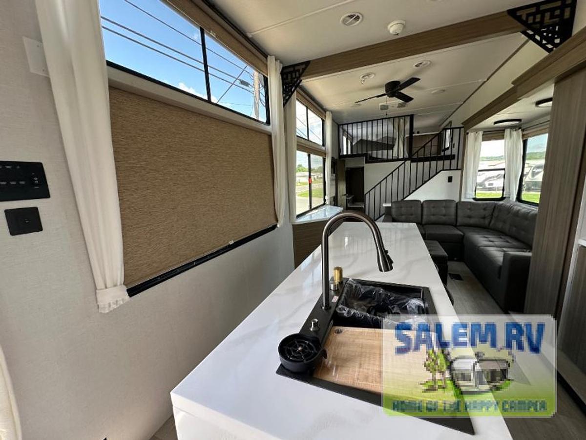New 2025 Forest River RV Salem Grand Villa 44VIEW