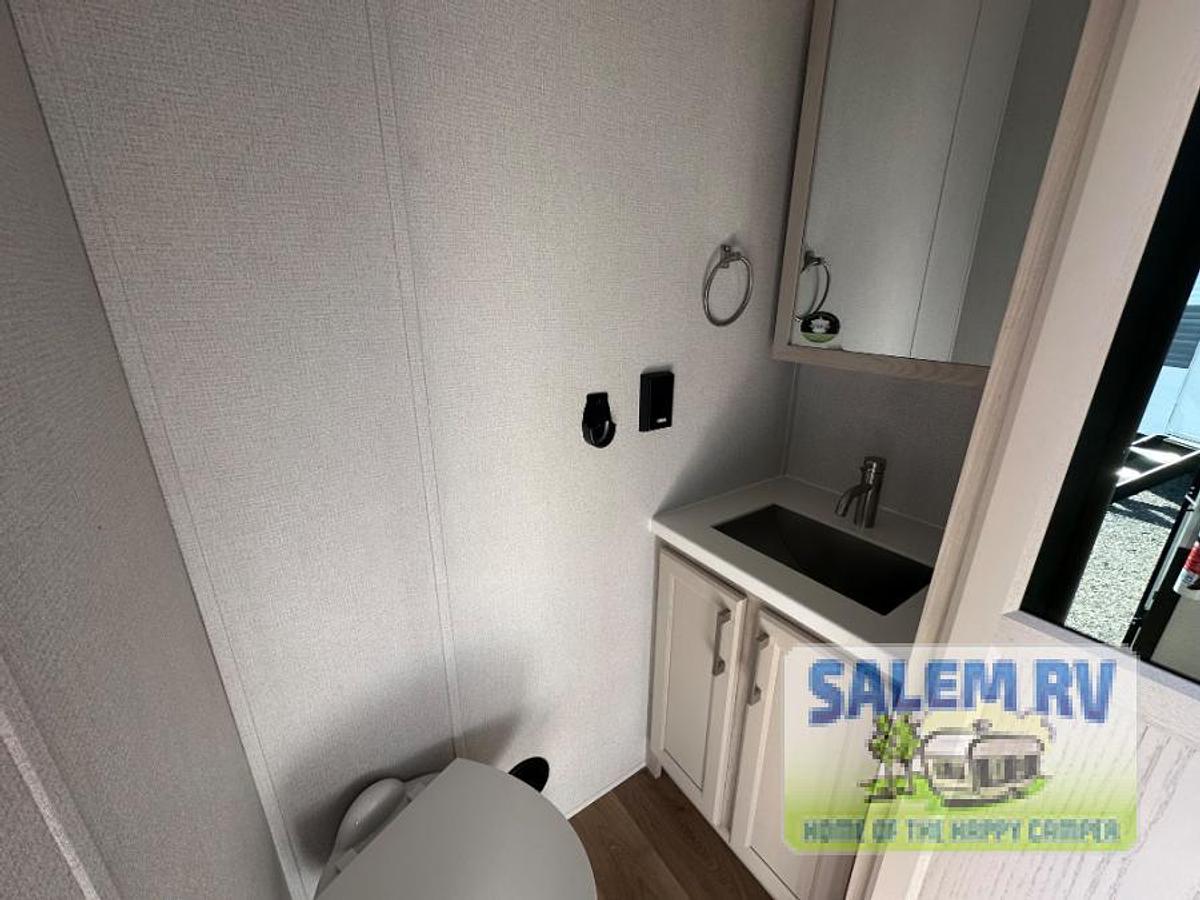 New 2026 Palomino Columbus 389FLH