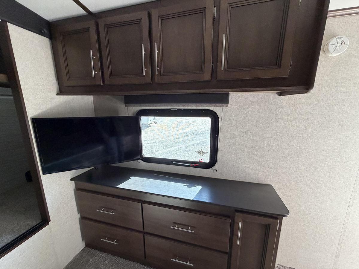 Used Used 2020 Keystone RV Cougar Half-Ton 32RLI