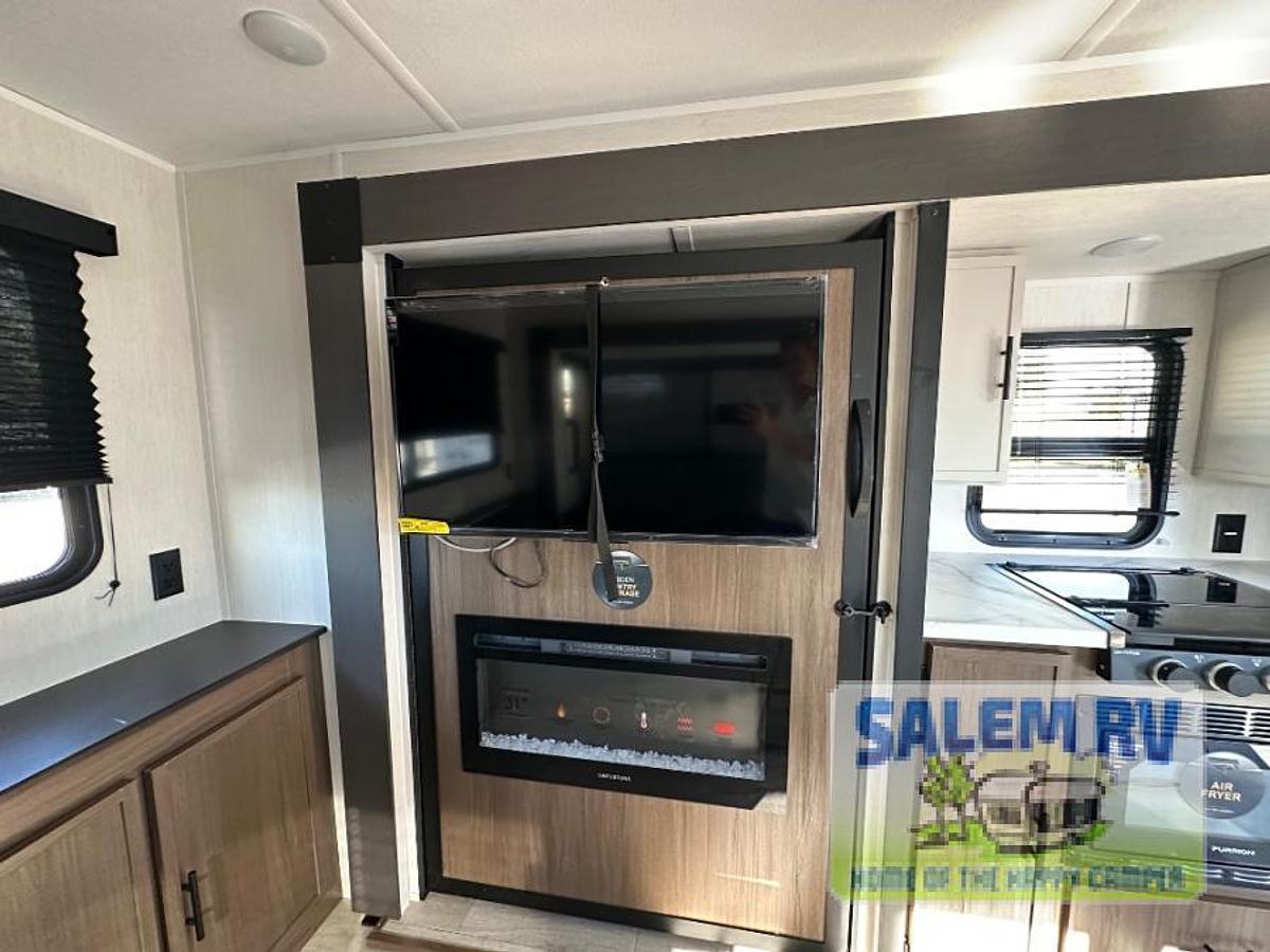 New 2026 Prime Time RV Avenger 27REI