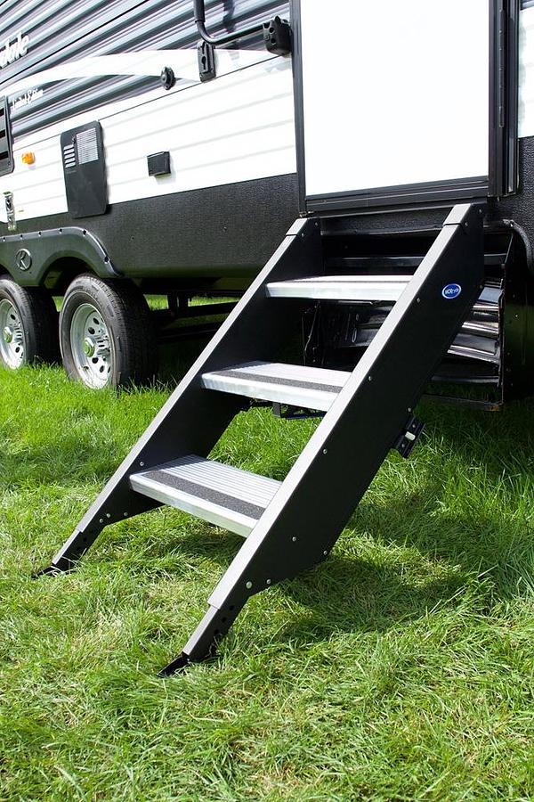 Stepabove Entry Step, 3 Step, 26"-28" Door