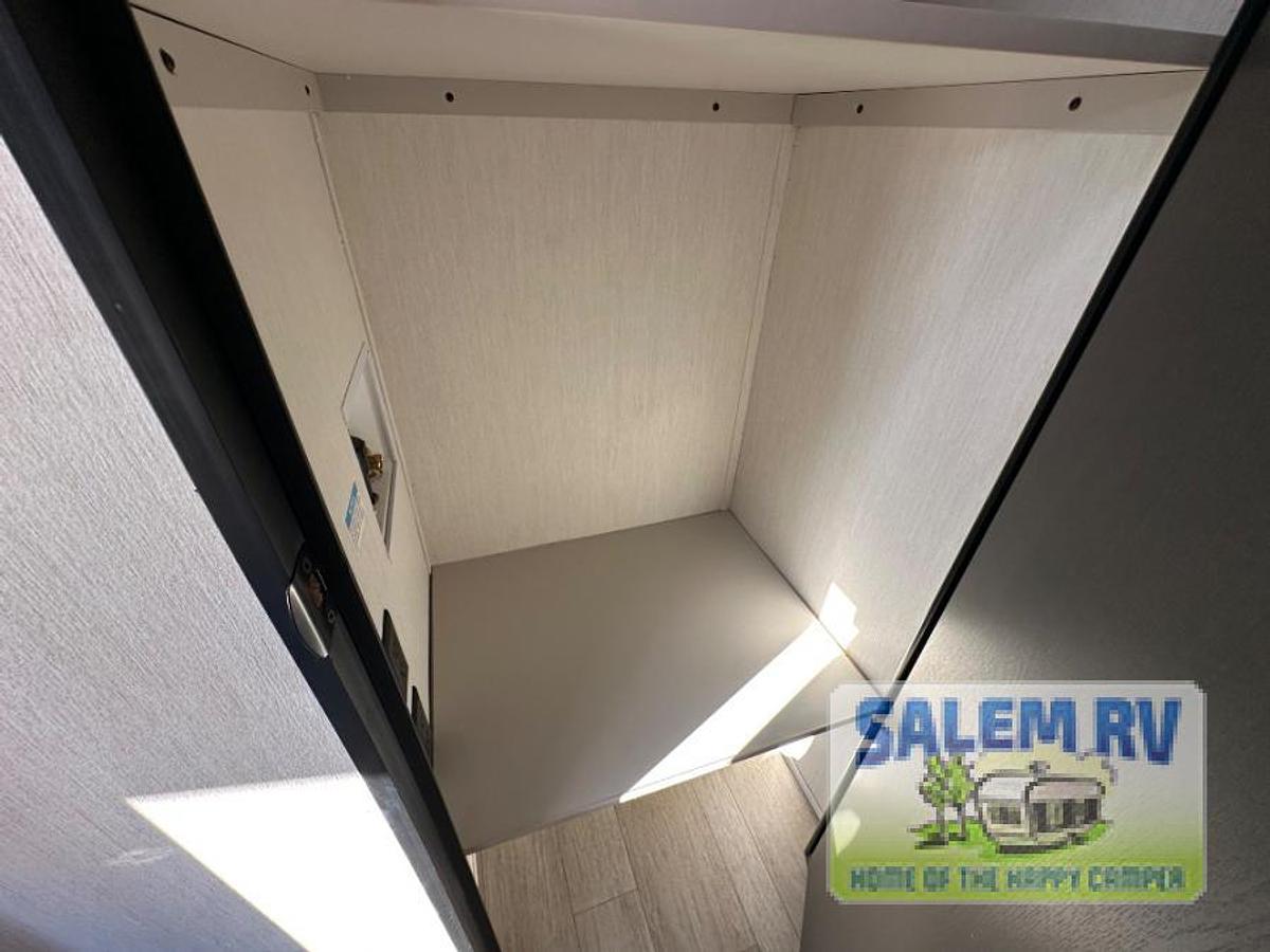 New 2026 Prime Time RV Avenger 27REI