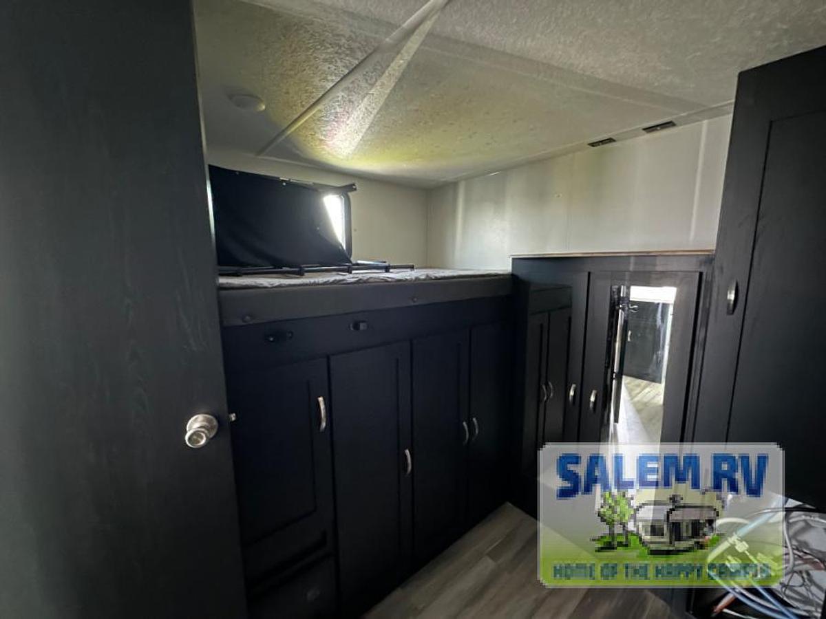 Used Used 2022 Coachmen RV Freedom Express Liberty Edition 320BHDSLE