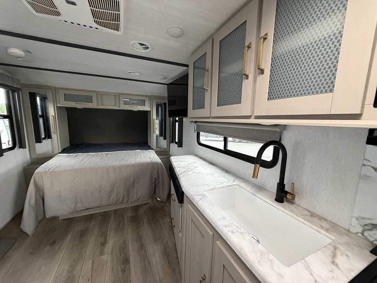 Used Used 2024 Forest River RV Salem Hemisphere Hyper-Lyte 19RBHL