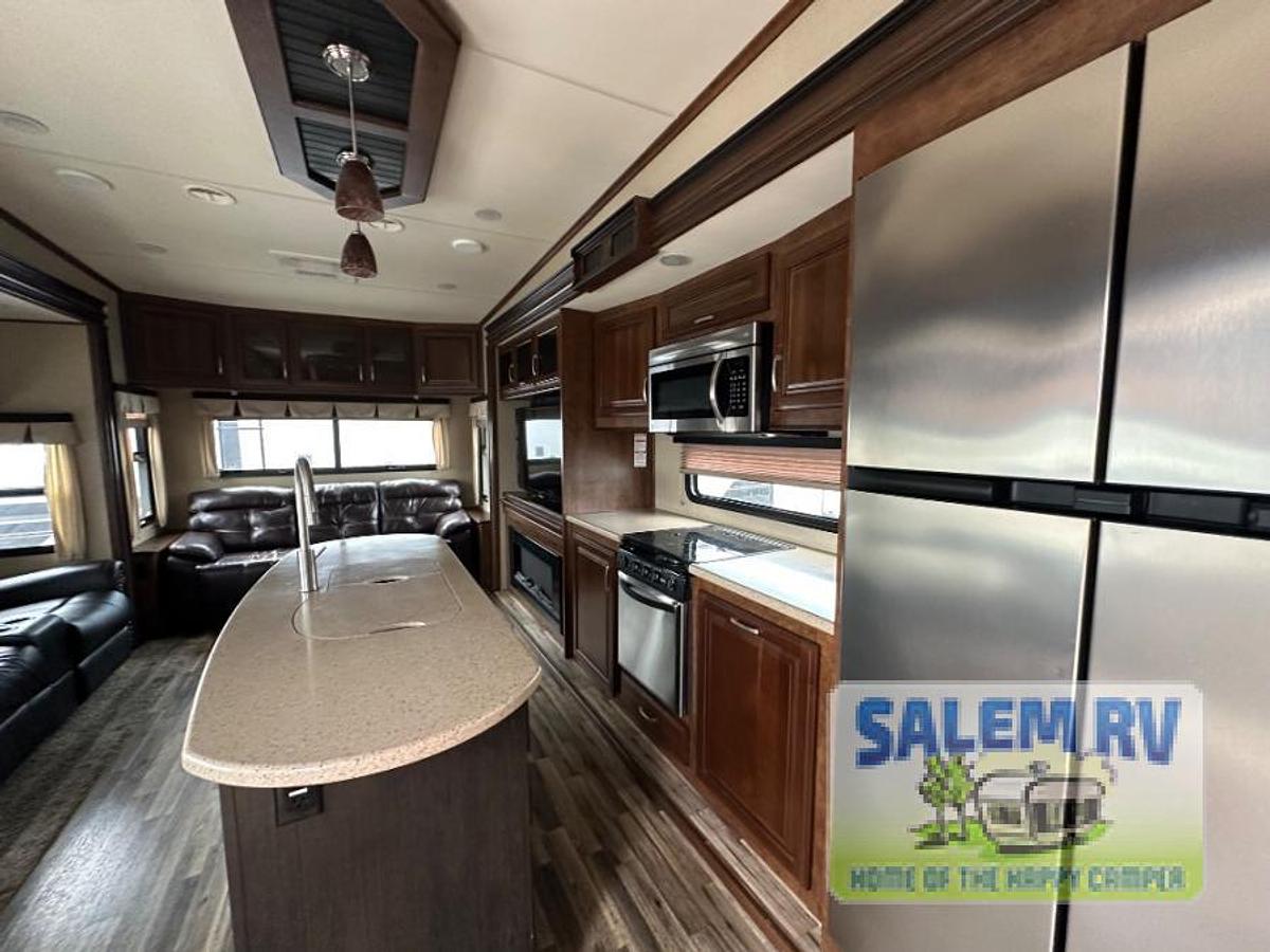 Used Used 2016 Grand Design Solitude 384GK