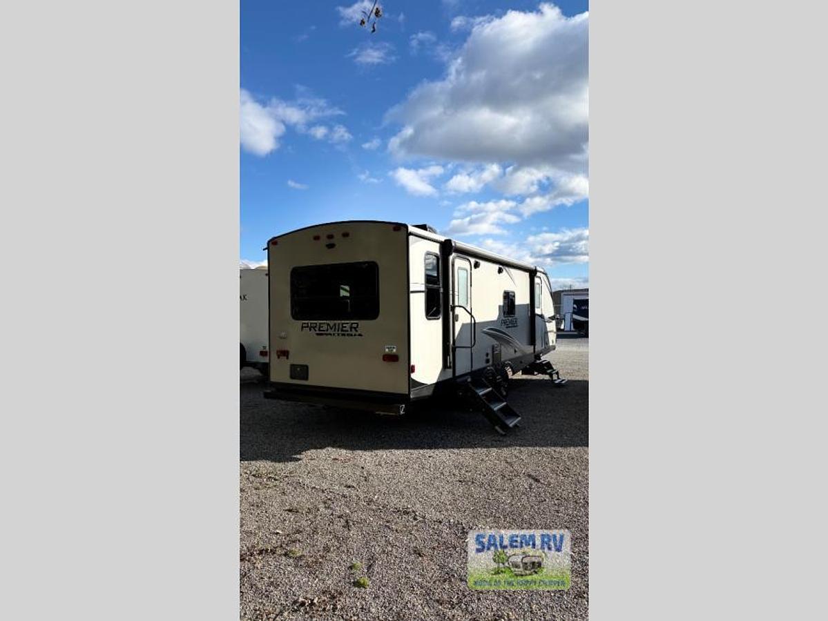Used Used 2020 Keystone RV Premier Ultra Lite 26UDPR