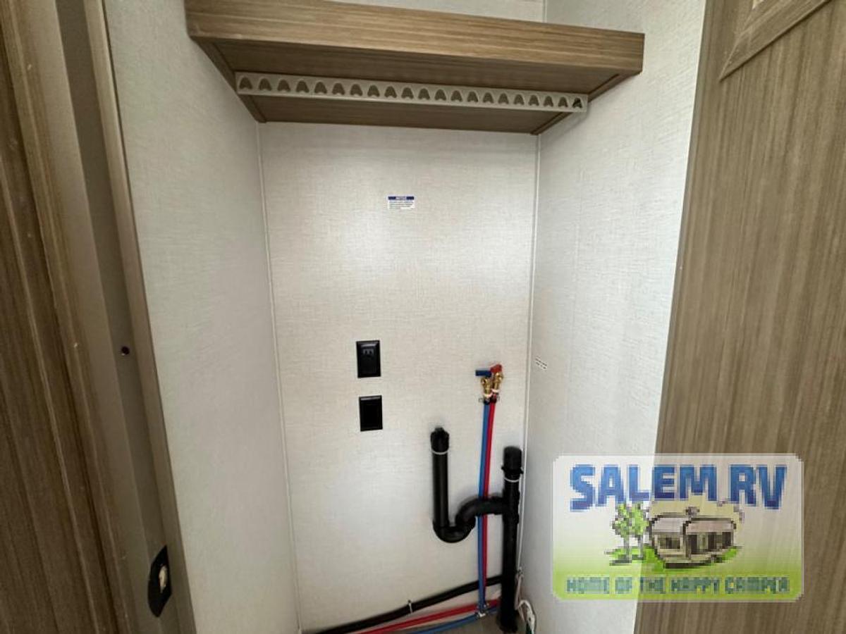 New 2025 Forest River RV Salem Grand Villa 42VERANDA