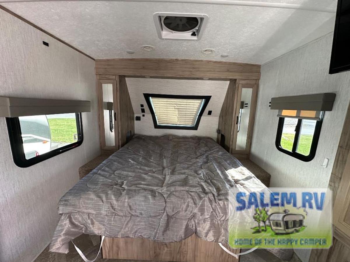 Used Used 2022 Palomino SolAire Ultra Lite 208SS
