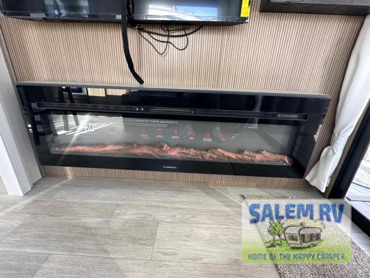 New 2025 Forest River RV Salem Grand Villa 42VERANDA