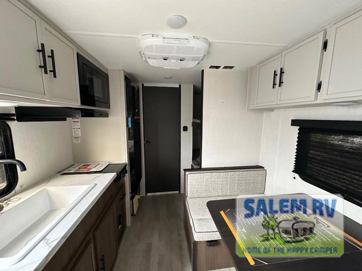 New 2026 Prime Time RV Avenger LT 16BH