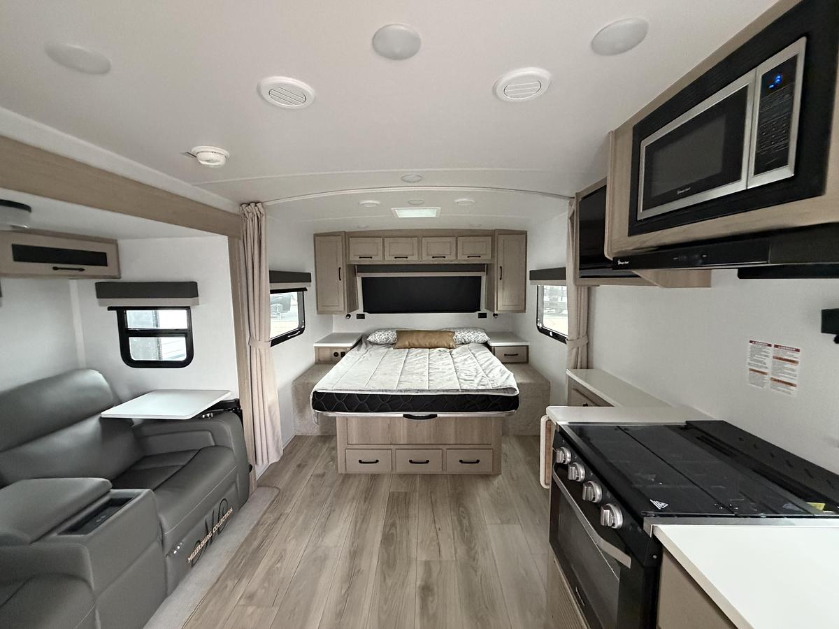 Used 2025 Forest River RV Flagstaff Micro-Lite 22FBS