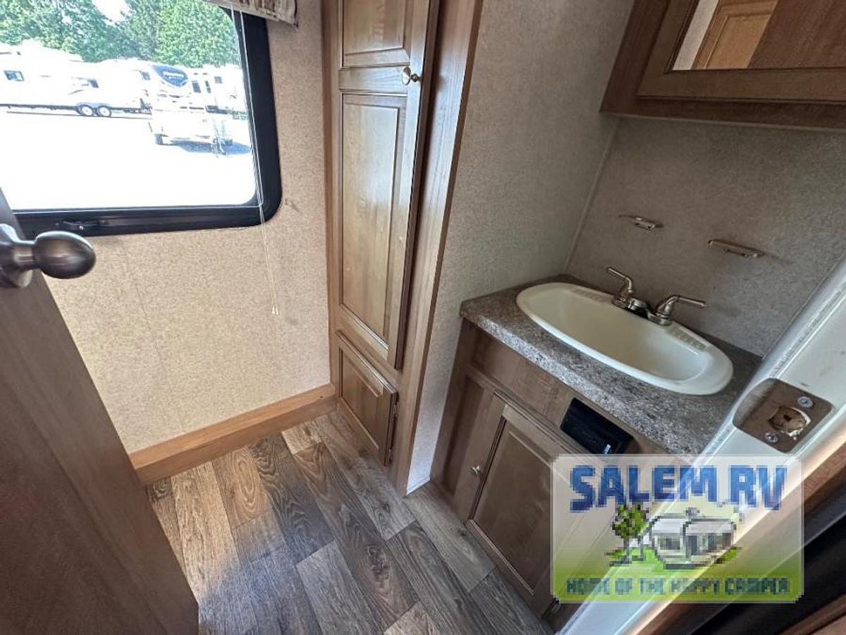 Used Used 2018 Forest River RV Rockwood Mini Lite 2304KS