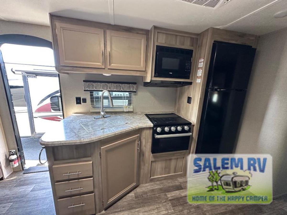Used Used 2021 Coachmen RV Catalina Legacy 323BHDSCK