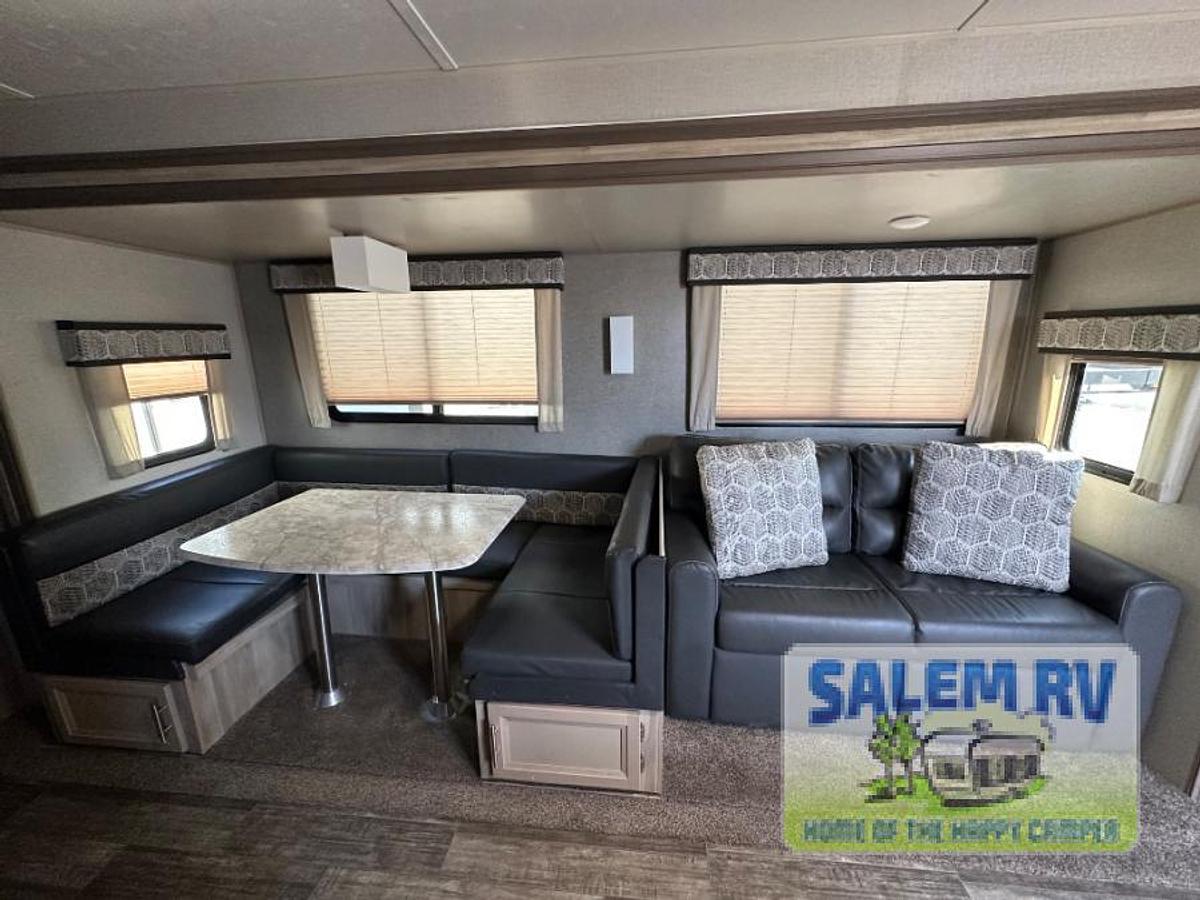 Used Used 2021 Coachmen RV Catalina Legacy 323BHDSCK