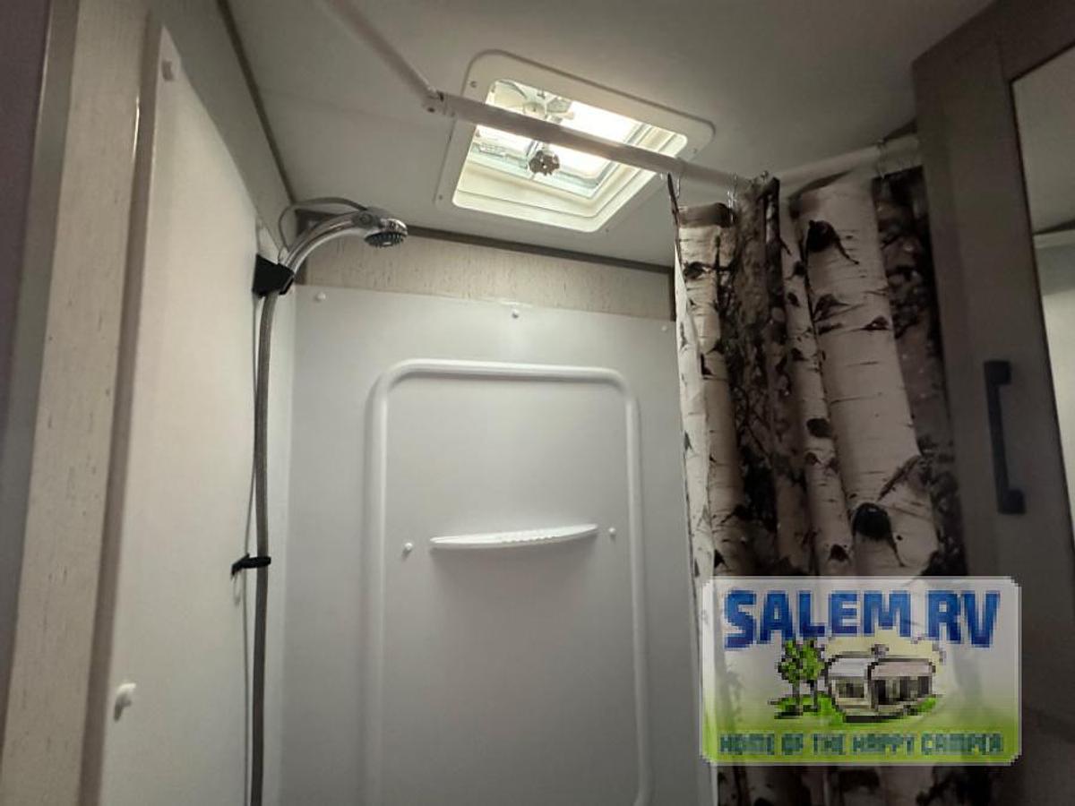 Used Used 2022 Dutchmen RV Kodiak Ultra-Lite 283BHSL