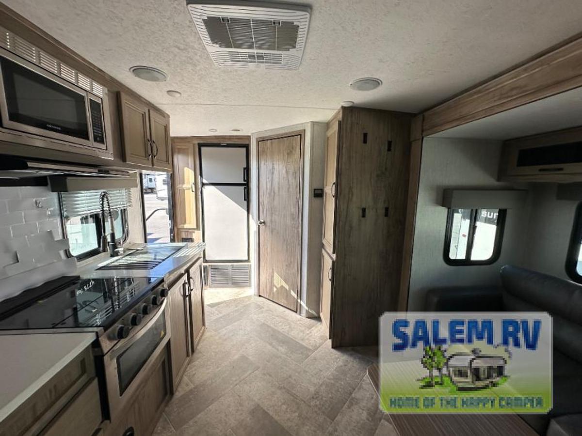 Used Used 2022 Palomino SolAire Ultra Lite 208SS