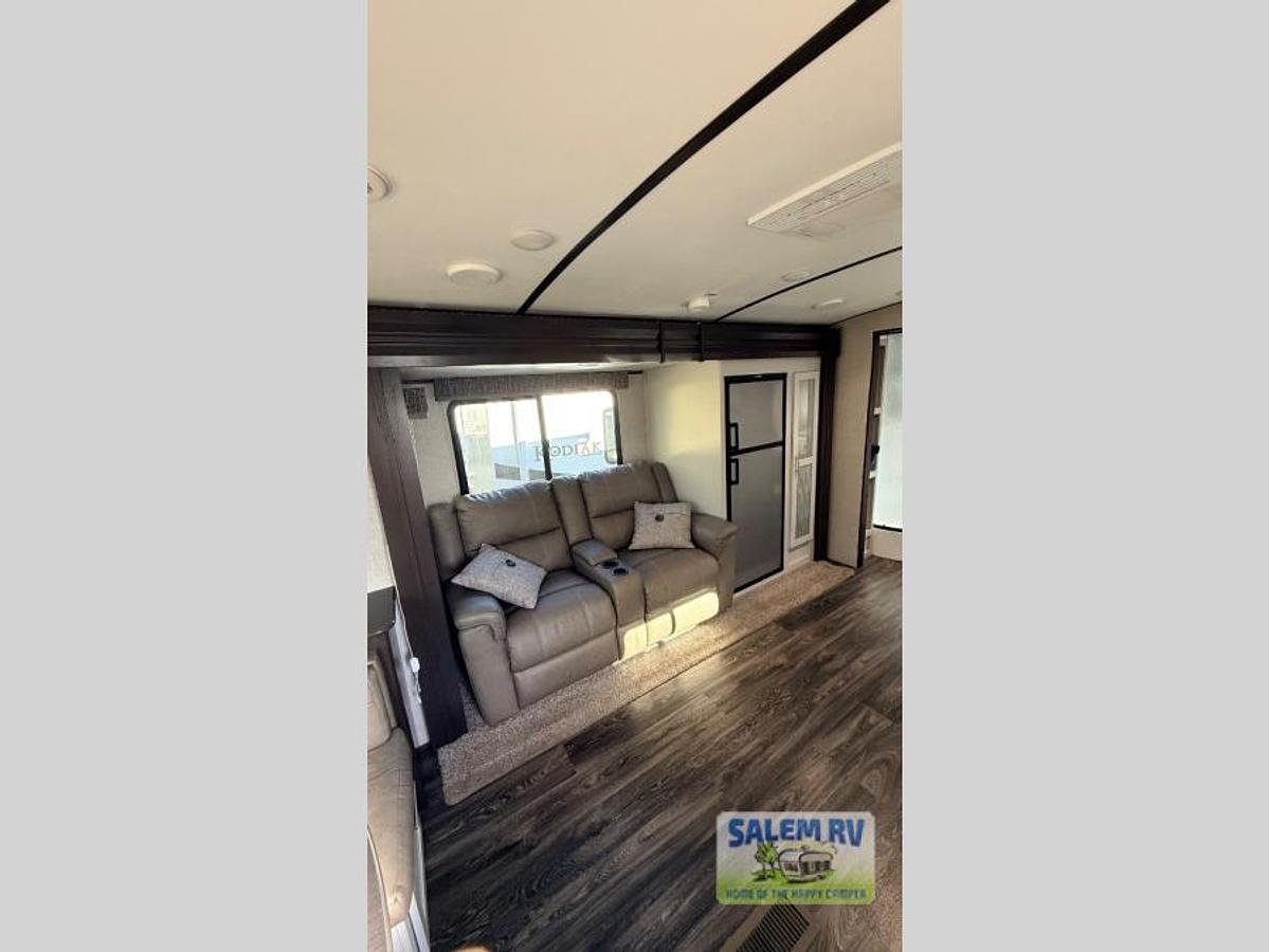 Used Used 2020 Keystone RV Premier Ultra Lite 26UDPR