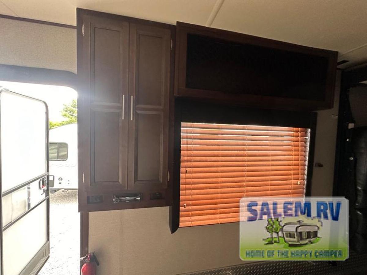 Used Used 2017 Forest River RV Vengeance 26FB13