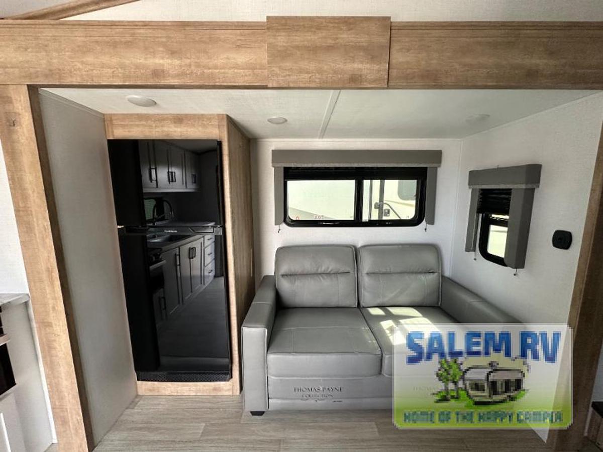 Used Used 2024 Keystone RV Arcadia Select 21SRK