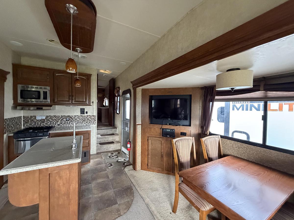 Used Used 2014 Salem Hemisphere 286RLT