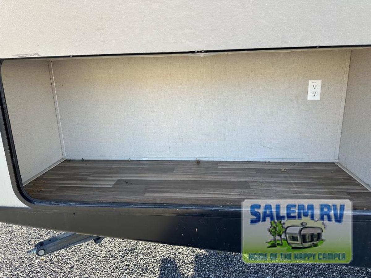 Used Used 2018 Coachmen RV Freedom Express 25SE