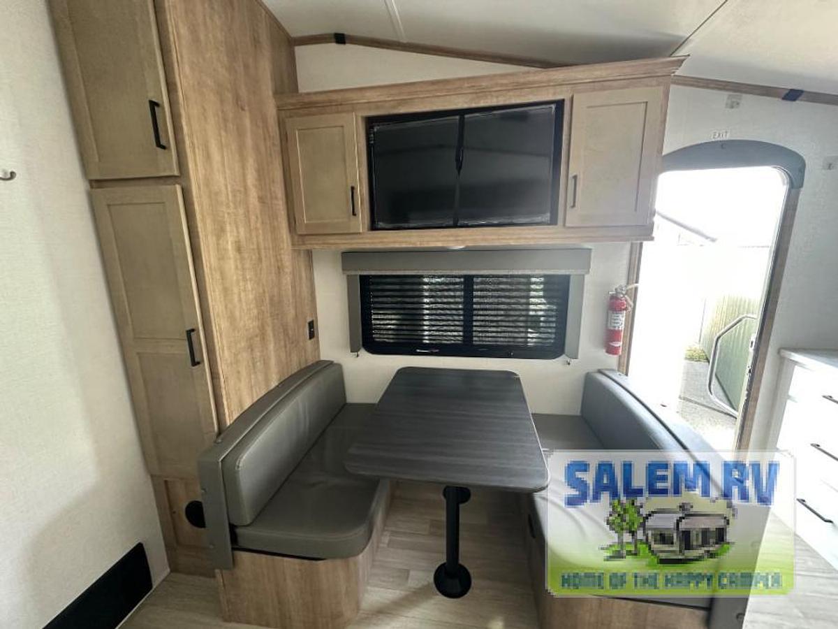 Used Used 2024 Keystone RV Arcadia Select 21SRK
