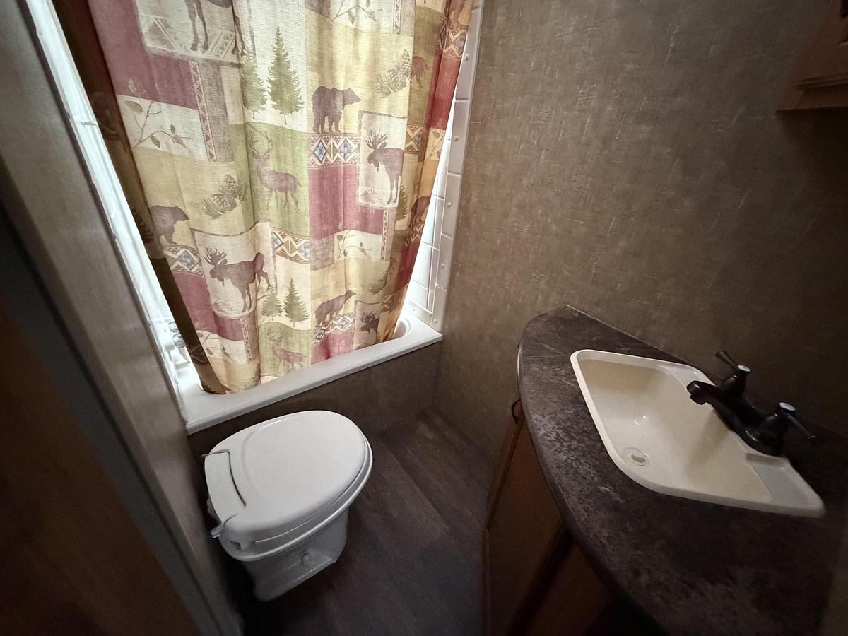 Used 2015 KZ RV Spree 250BHS
