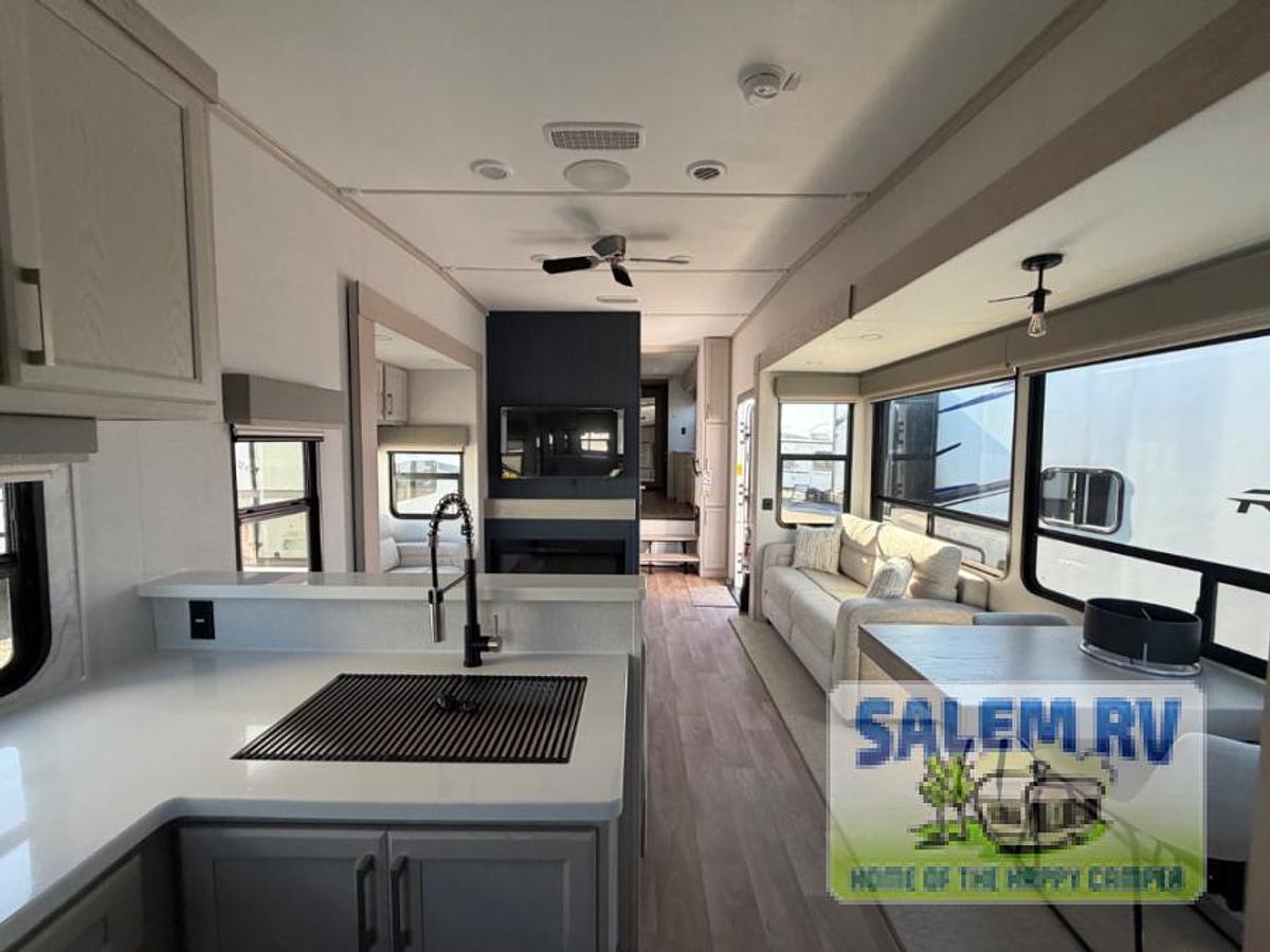 New 2026 Palomino Columbus 384RKH
