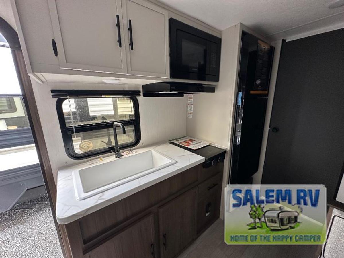 New 2026 Prime Time RV Avenger LT 16BH