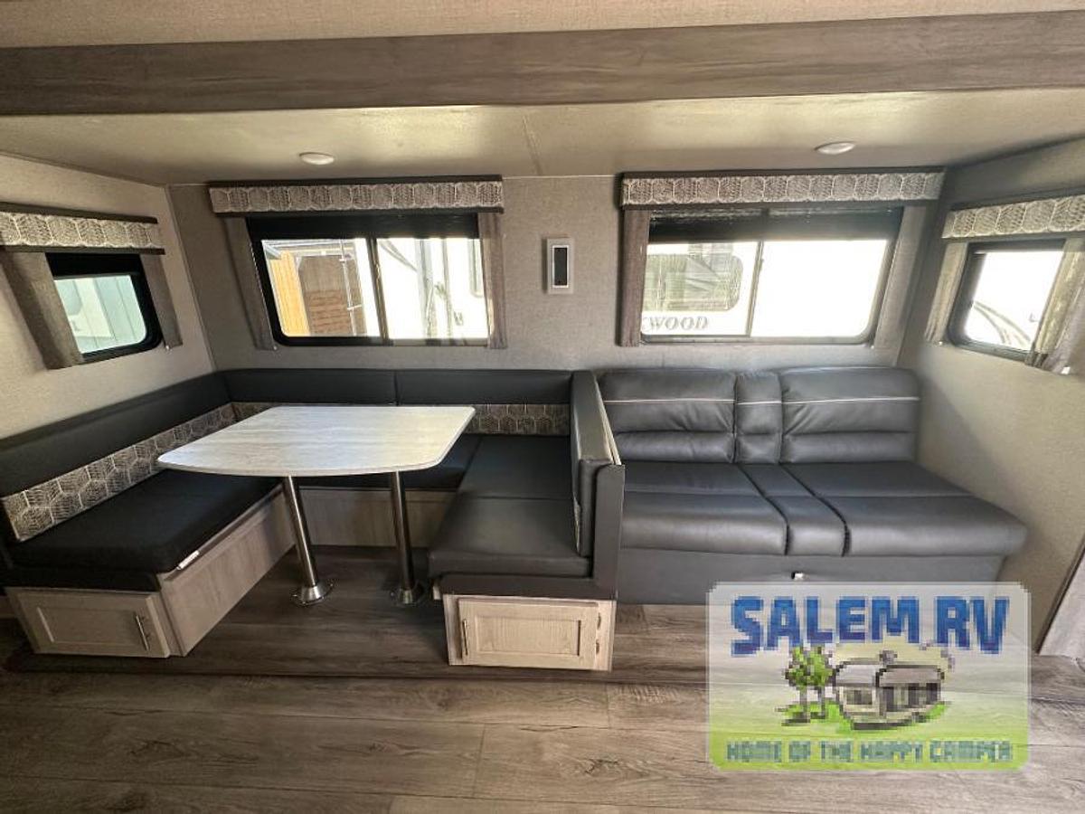 Used Used 2023 Coachmen RV Catalina Legacy 293QBCK