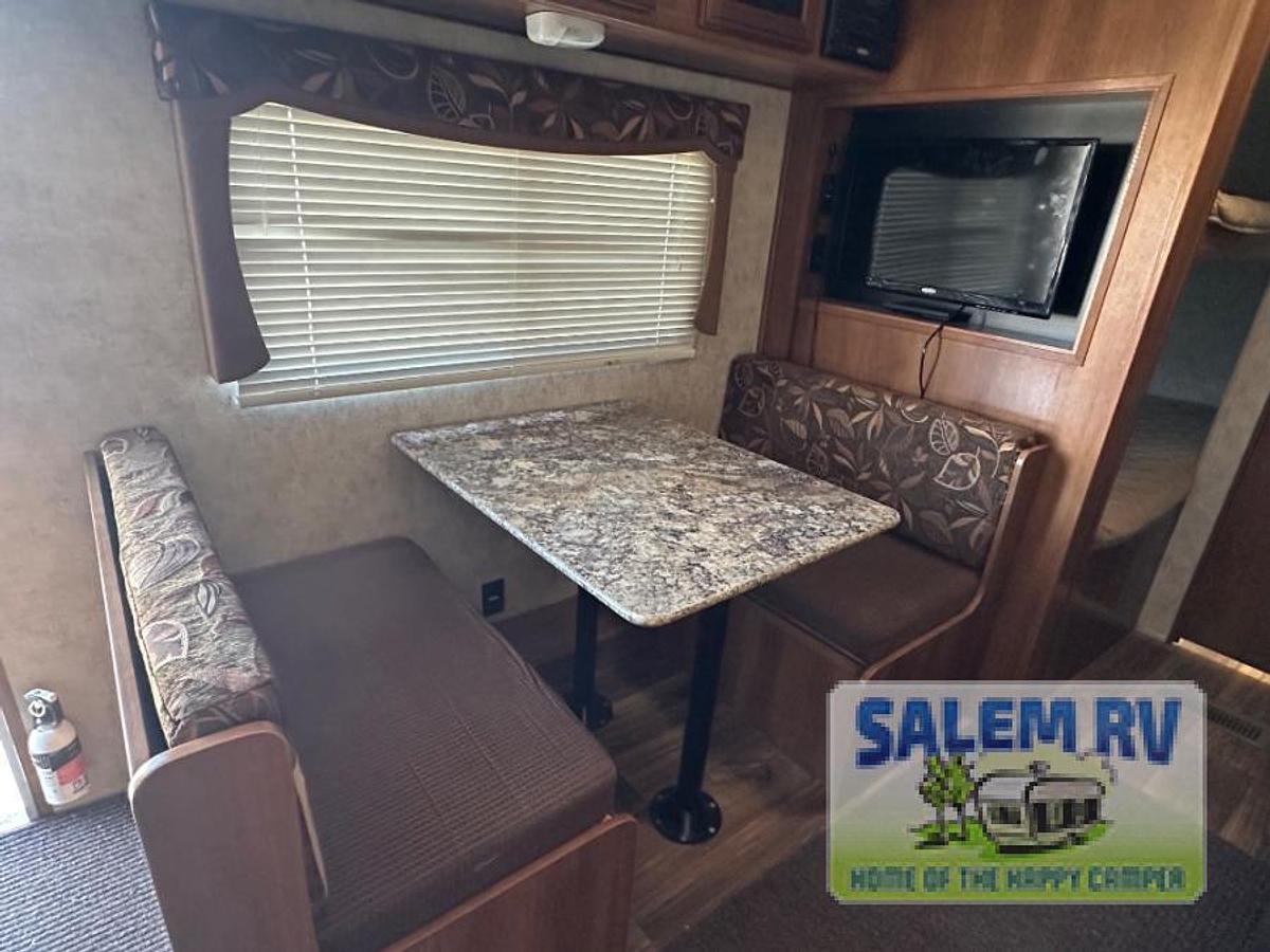 Used Used 2015 Prime Time RV Avenger 26BH