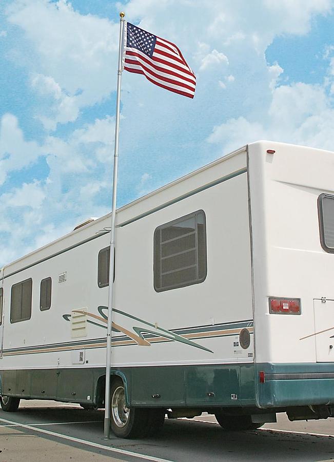 Flagpole 20' Telescoping W/ Car Foot