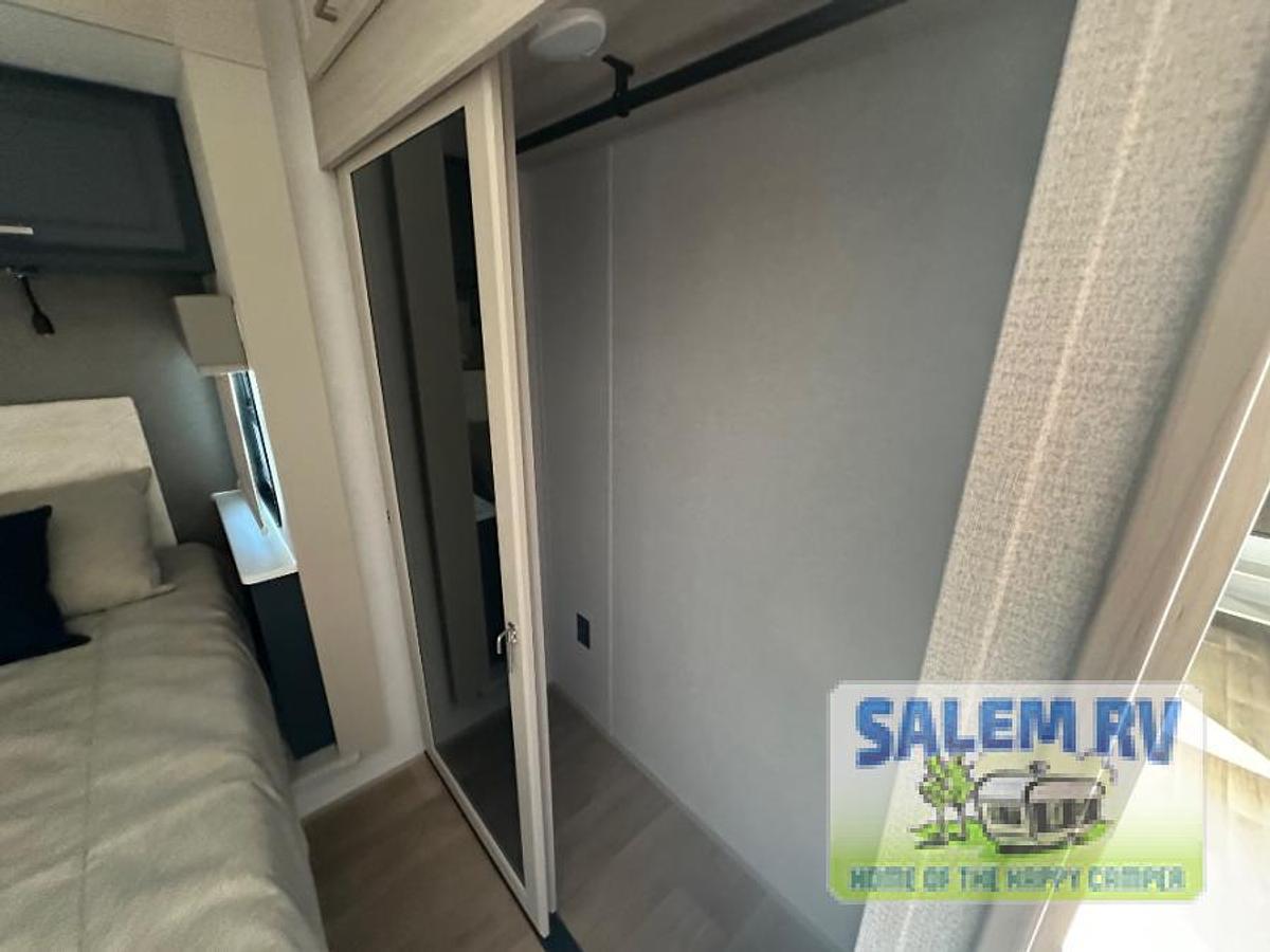 New 2026 Palomino Columbus 389FLH