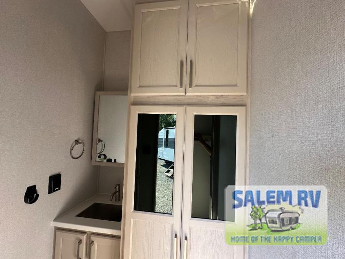 New 2026 Palomino Columbus 389FLH
