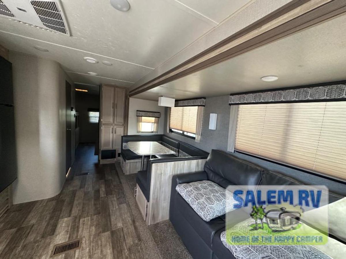 Used Used 2021 Coachmen RV Catalina Legacy 323BHDSCK