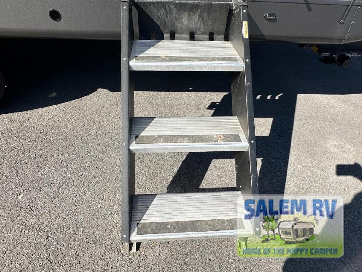 Used Used 2024 Forest River RV Rockwood Mini Lite 2506S