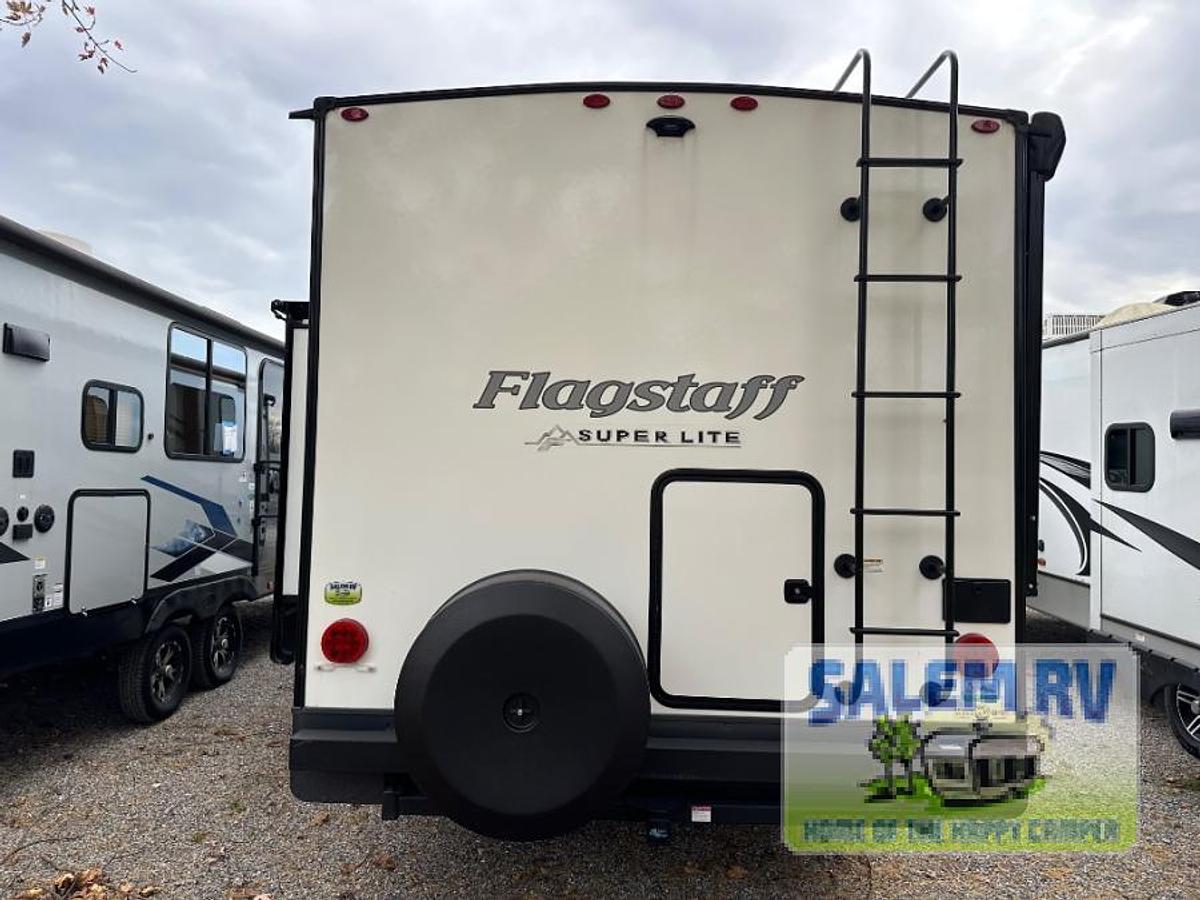 Used Used 2024 Forest River RV Flagstaff Super Lite 27BHWS