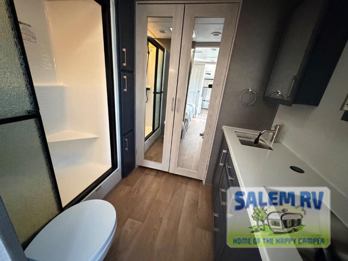 New 2026 Palomino Columbus 384RKH