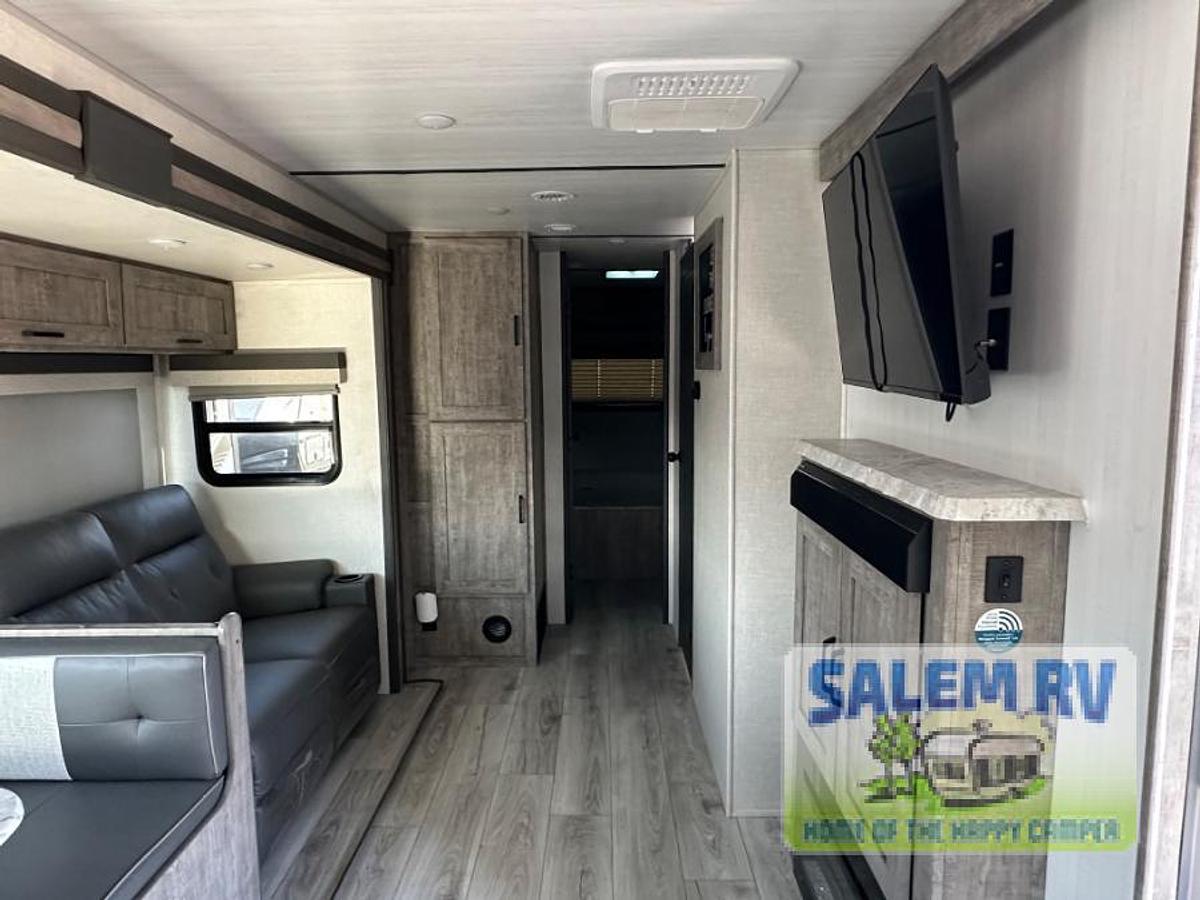 Used Used 2023 Forest River RV Grand Surveyor 263RKSS