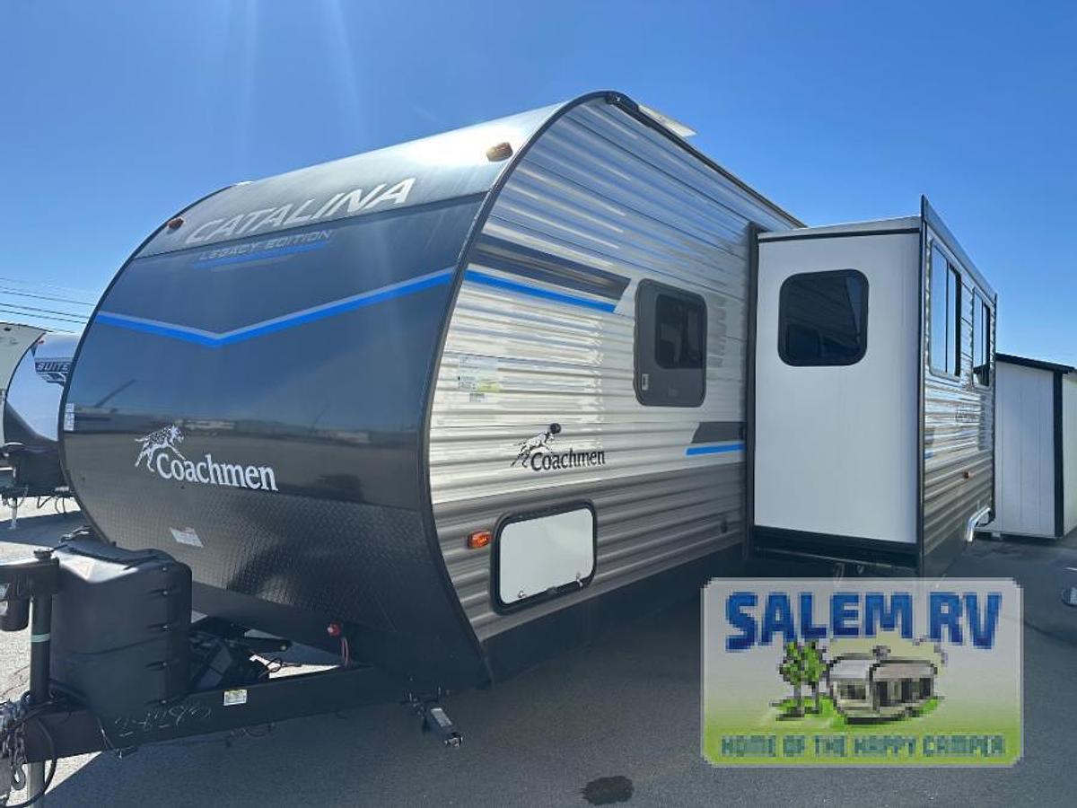 Used Used 2023 Coachmen RV Catalina Legacy 293QBCK