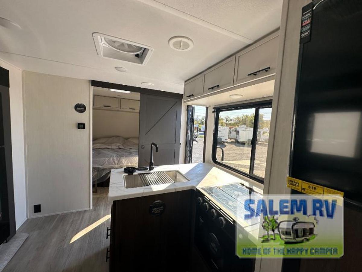 New 2026 Prime Time RV Avenger 23BHS