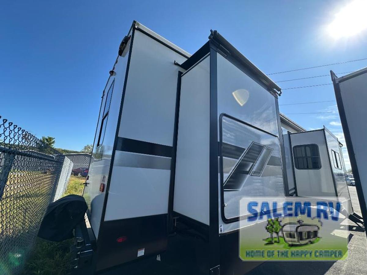 Used Used 2023 Forest River RV Sierra Luxury 38FKOK