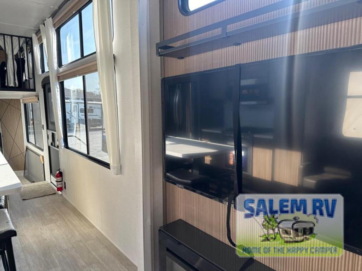 New 2025 Forest River RV Salem Grand Villa 42VERANDA
