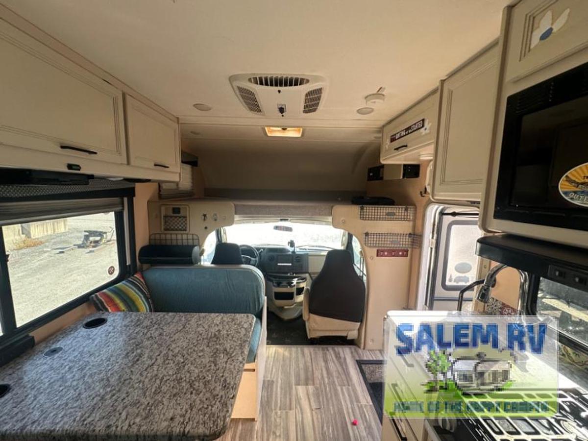 Used Used 2021 Thor Motor Coach Freedom Elite 22HE