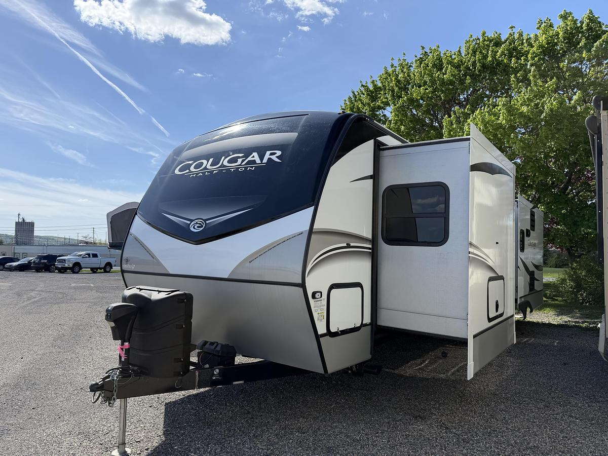 Used Used 2020 Keystone RV Cougar Half-Ton 32RLI